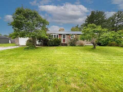 15 Brault Street, Lewiston, ME 04240