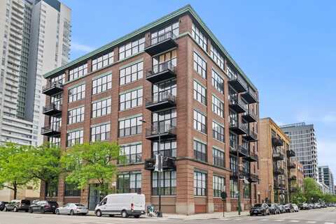 817 W Washington Boulevard, Chicago, IL 60607
