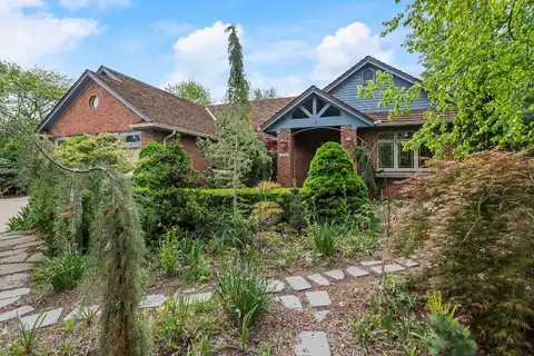 2806 Oakmont Court, Champaign, IL 61821