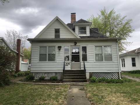 306 E Oak Street, Fairbury, IL 61739