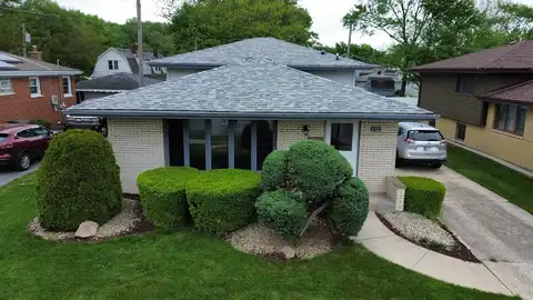 17121 Bernadine Street, Lansing, IL 60438