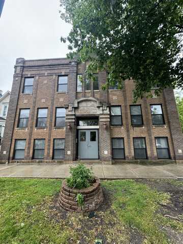 1856 N Sawyer Avenue, Chicago, IL 60647