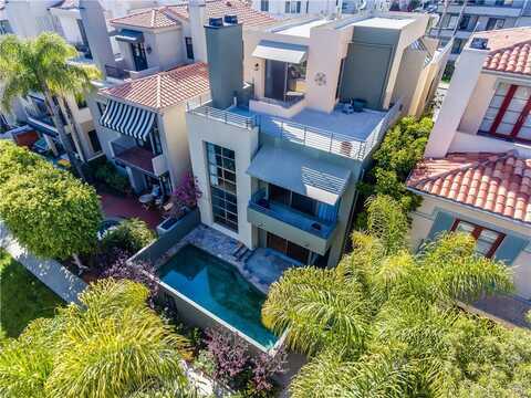 143 Union Jack Mall, Marina del Rey, CA 90292