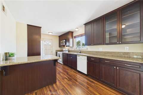 10002 Saint Elizabeth Circle, Cypress, CA 90630