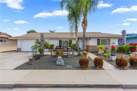 1561 W Wesley Place, Hemet, CA 92543