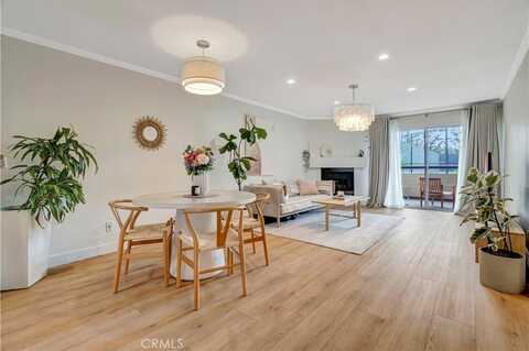 5565 Canoga Avenue, Woodland Hills, CA 91367