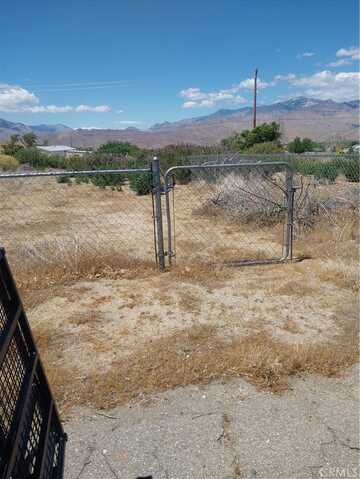 8509 Starbrite Dr, Lake Isabella, CA 93240