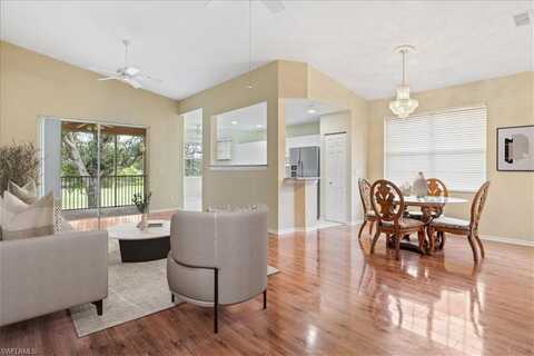 2005 Crestview, NAPLES, FL 34119