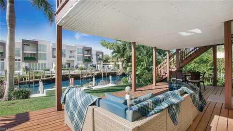 1560 Blue Point, NAPLES, FL 34102
