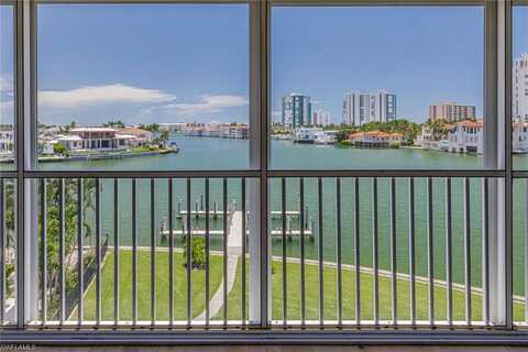 250 Park Shore, NAPLES, FL 34103