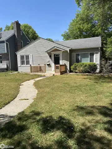 747 E Highland, Ottumwa, IA 52501
