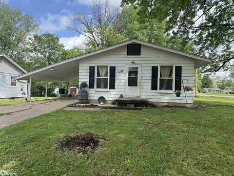 811 F Avenue E, Albia, IA 52531