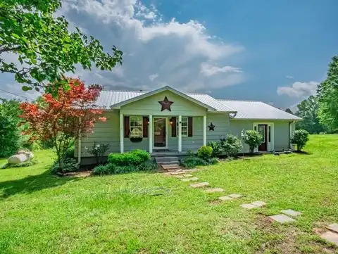 10584 Parks Place Road, Como, MS 38619