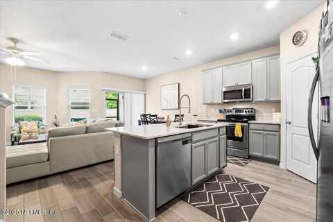 1686 POTTSBURG POINT Drive, Jacksonville, FL 32207