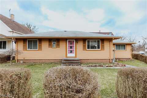 3930 E 53rd Street, Newburgh Heights, OH 44105