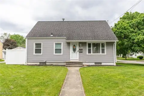 2930 Archwood Place, Cuyahoga Falls, OH 44221