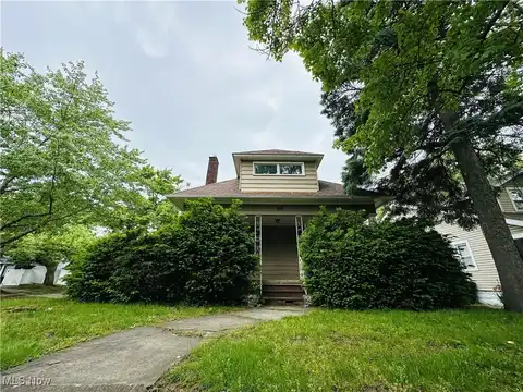 814 Sarcee Avenue, Akron, OH 44305