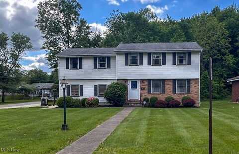 100 Chadwick Lane, Austintown, OH 44515