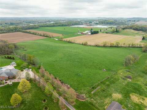 Bair Road NW, Dover, OH 44622