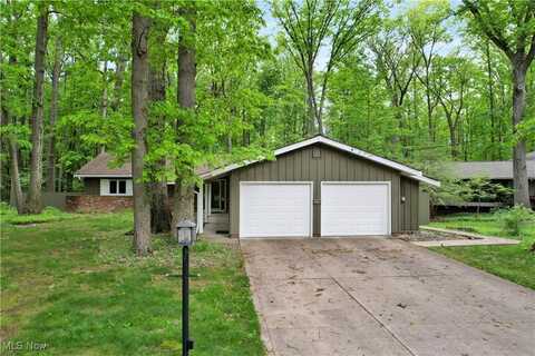 19654 Tanbark Lane, Strongsville, OH 44149