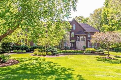 260 Grey Fox Run, Bentleyville, OH 44022