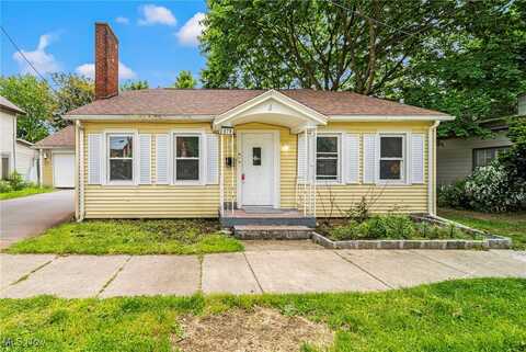 579 Main Street, Conneaut, OH 44030