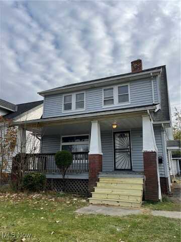 13420 Saybrook Avenue, Garfield Heights, OH 44105