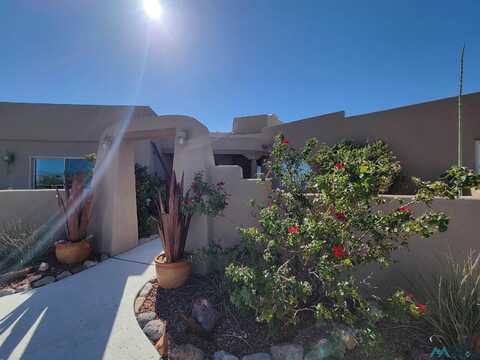68 Underwood Boulevard, Elephant Butte, NM 87935