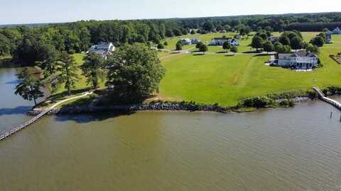 4 River Village Drive, Weems, VA 22576