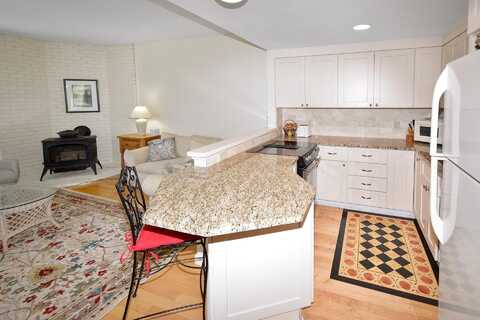 803 Covered Bridge Lane, Grantham, NH 03753