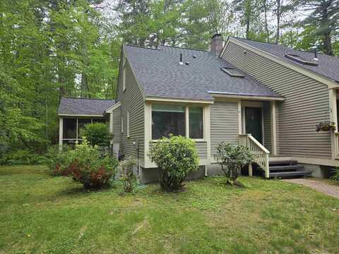 46 Point Breeze Road, Wolfeboro, NH 03894