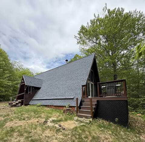 9 Spruce Road, Middleton, NH 03887