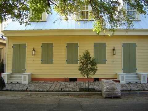 3027 CHESTNUT Street, New Orleans, LA 70115