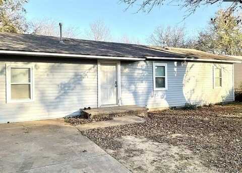 6375 N Cheyenne Avenue, Tulsa, OK 74126