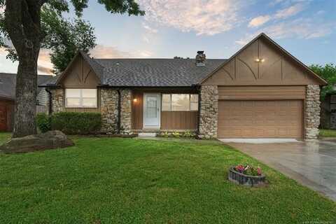 10136 E 22nd Place, Tulsa, OK 74129