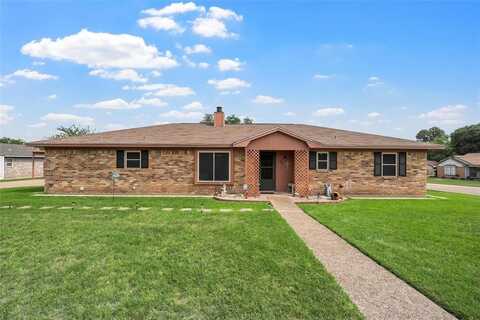 601 Circle Creek Drive, Hewitt, TX 76643