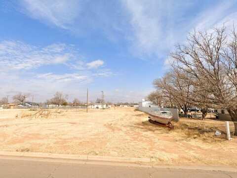2825 E 7th Street, Lubbock, TX 79403