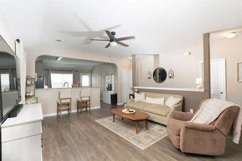 1402 Fantail Lane, Ennis, TX 75119