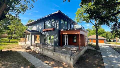 702 GRIFFITH, Terrell, TX 75160