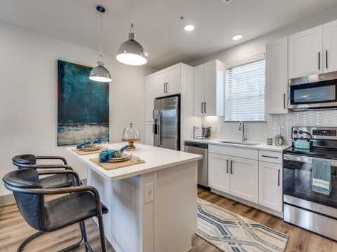 4020 McEwen Road, Farmers Branch, TX 75244