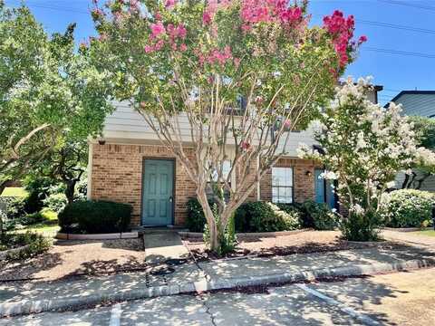 800 W Collins Street, Denton, TX 76201