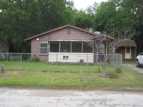 1003 NE 8th Avenue, Ardmore, OK 73401