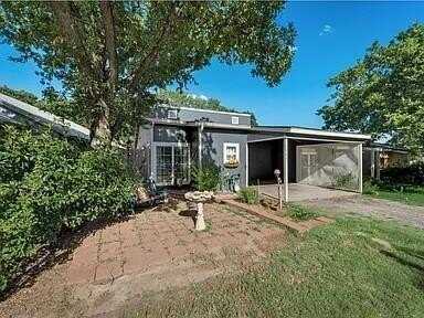 1221 Elm Court, Runaway Bay, TX 76426
