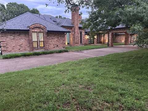 1016 Frost Hollow Drive, DeSoto, TX 75115