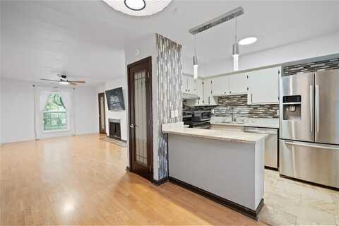 5218 Fleetwood Oaks Avenue, Dallas, TX 75235