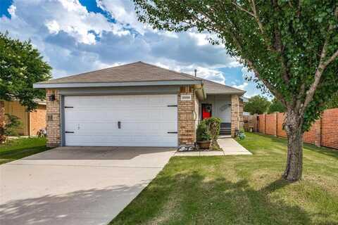 2800 Coyote Ridge Drive, Fort Worth, TX 76244