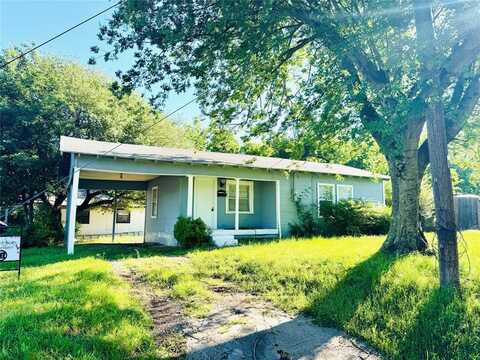 301 Beckham St Street E, Sulphur Springs, TX 75482