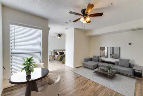 2301 Balsam Drive, Arlington, TX 76006