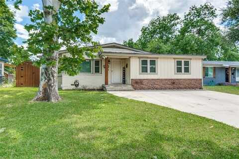 2902 Hillglenn Road, Dallas, TX 75228
