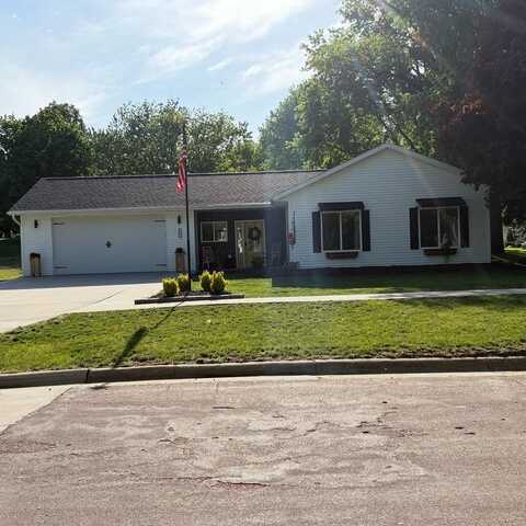 703 S Greene St, Rock Rapids, IA 51246